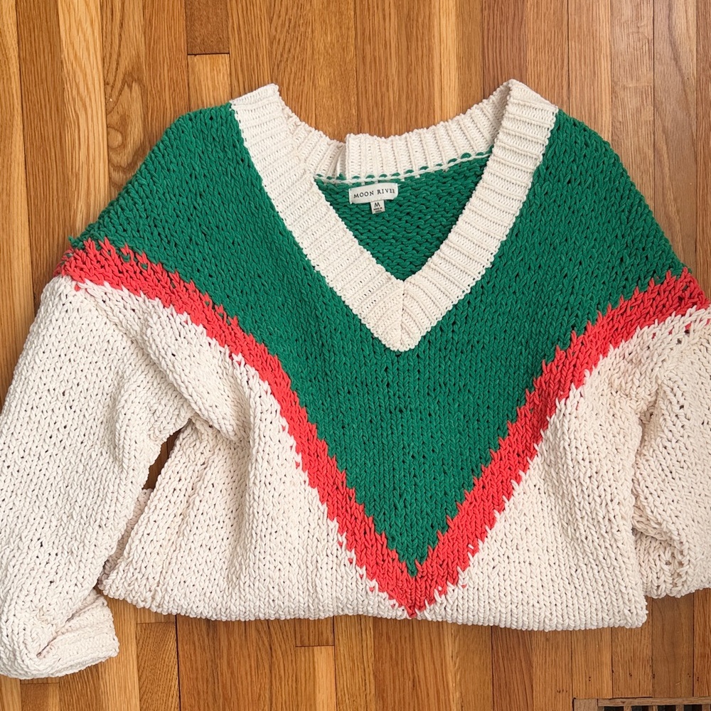 Moon River Green, Cream, and Red V-Neck Sweater